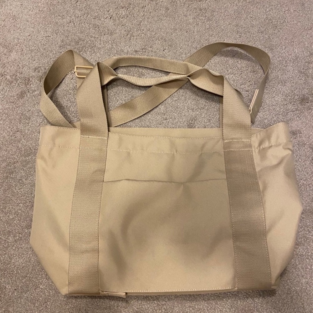 BEIS beisics tote bag